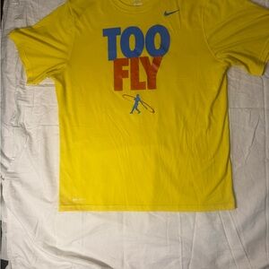 Nike Yellow Tee with Blue and Orange Print size xl perfect for workouts athletes